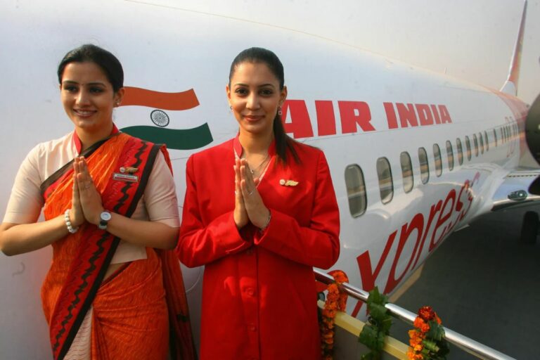 air india will hire 4200 crew members and 900 pilots, check how to apply